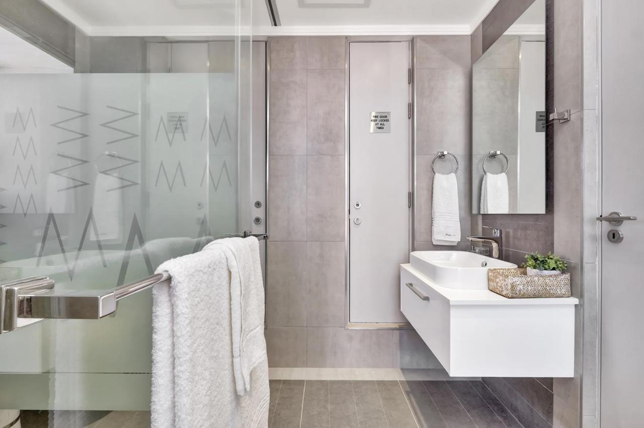 Sandton Apartment 15 West Road South Johannesburg Bagian luar foto