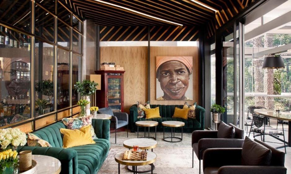 Sandton Apartment 15 West Road South Johannesburg Bagian luar foto