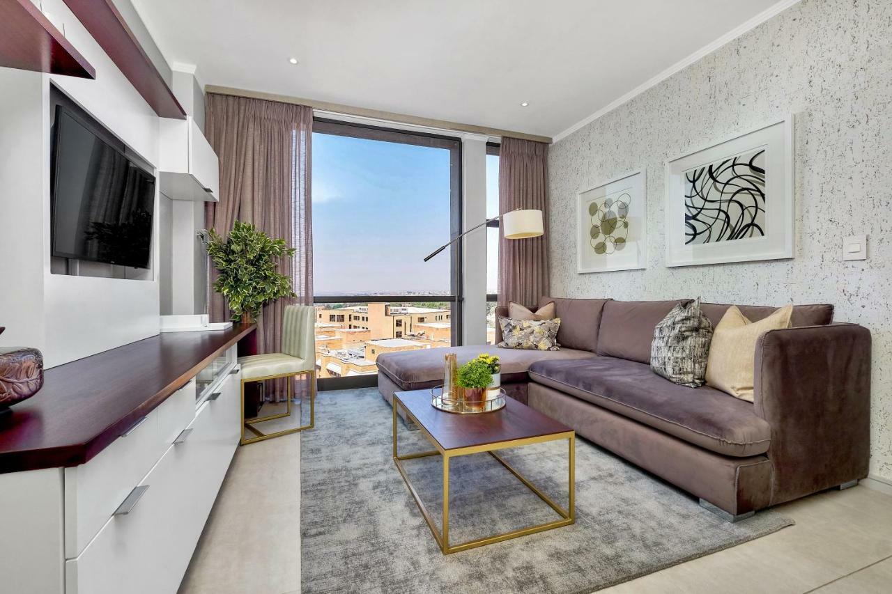 Sandton Apartment 15 West Road South Johannesburg Bagian luar foto