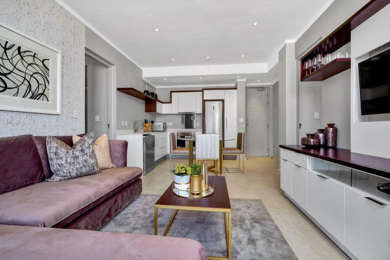 Sandton Apartment 15 West Road South Johannesburg Bagian luar foto