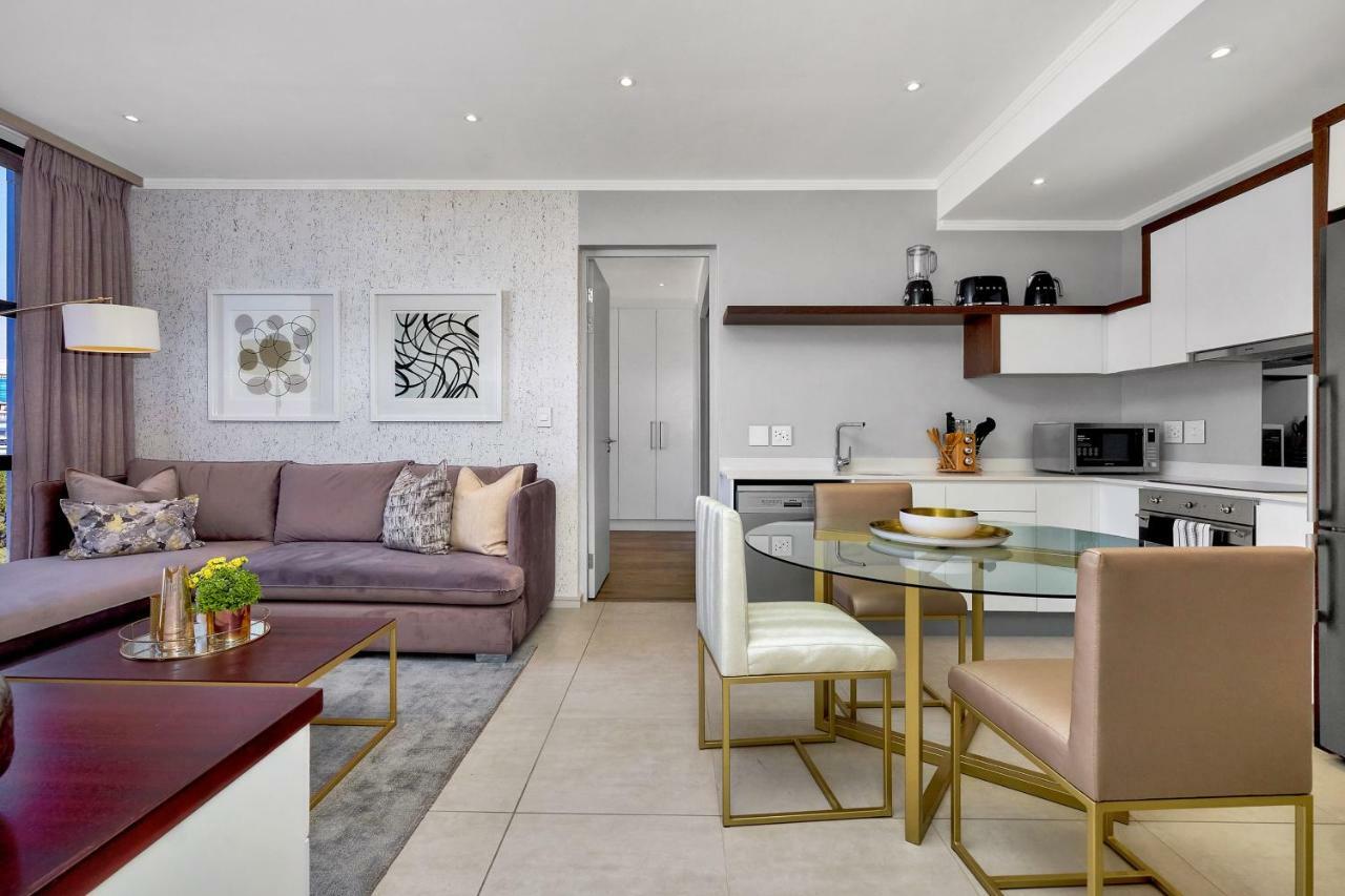 Sandton Apartment 15 West Road South Johannesburg Bagian luar foto